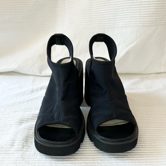 Retro 90s Me Too Topper Chunky Heel Shoes - Picture 5 of 14